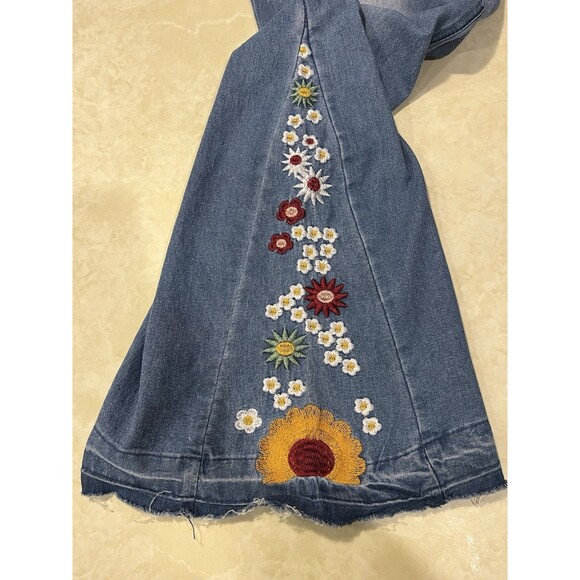 Y2K Embroidered Bell Bottom Wide Leg High Rise Distressed Raw Hem Med Wash XL - Picture 4 of 11